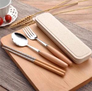 Bộ đũa muỗng dĩa kèm hộp lúa mạch cao cấp